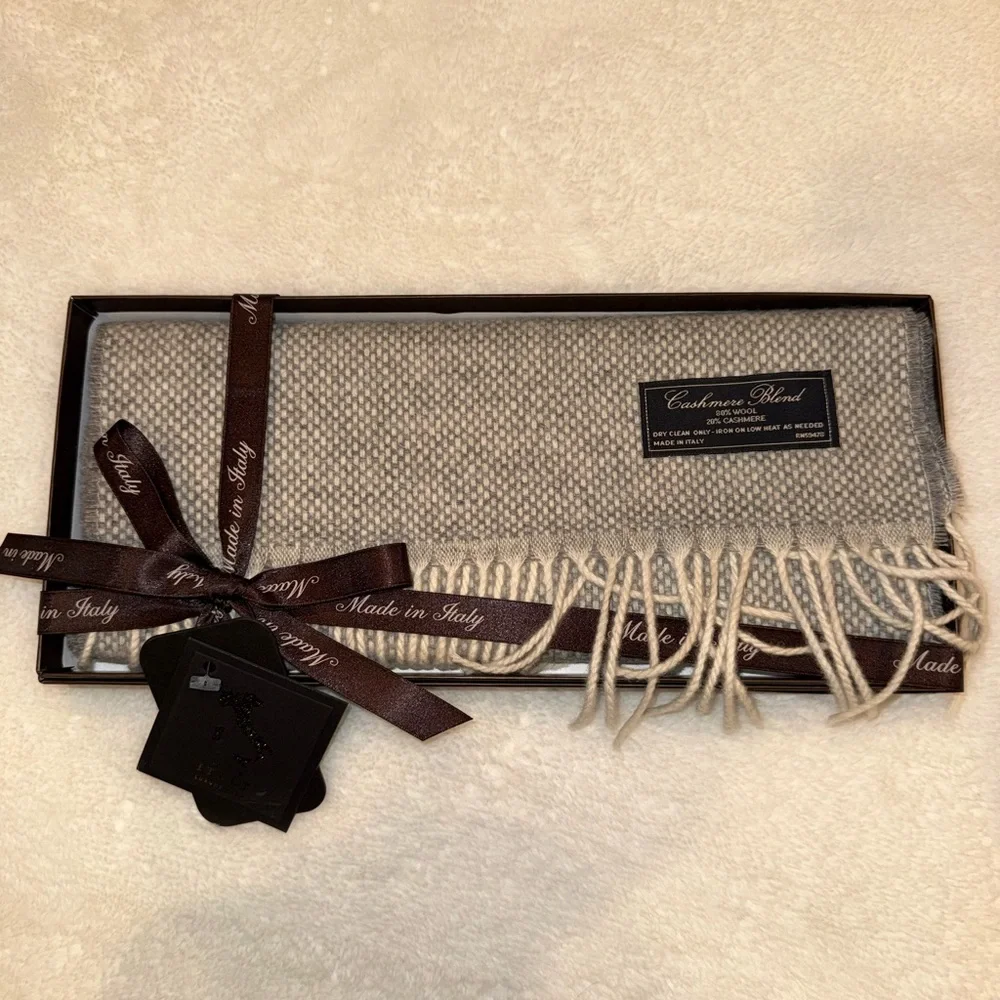 Linea Emmett Cashmere Blend Gray Scarf